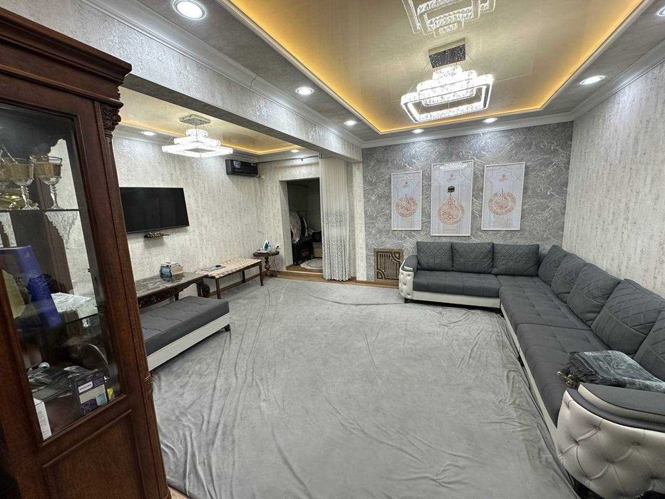 Ganga 4 xonalik uy SOTILADI