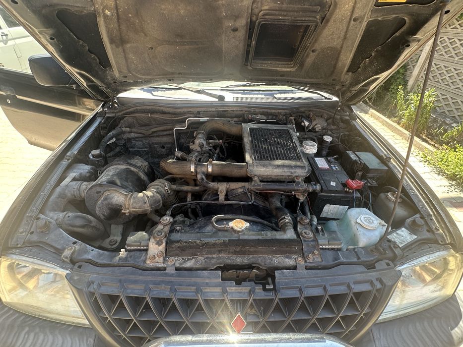 Mitsubishi L200.