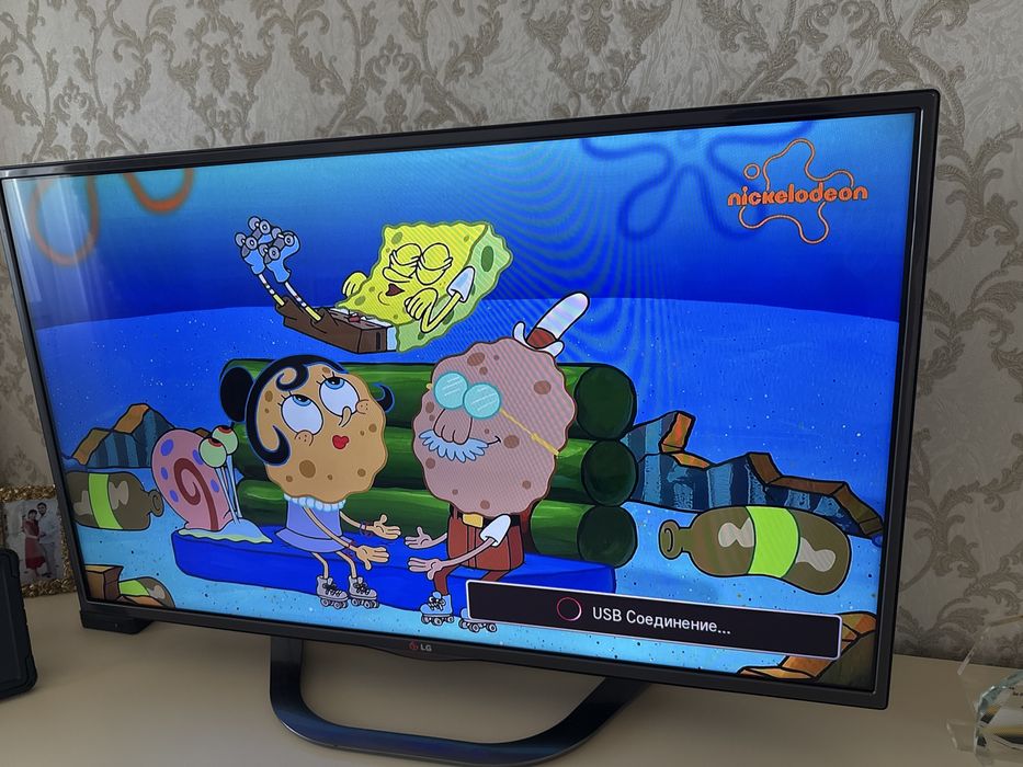 Телевизор  107 диаганаль