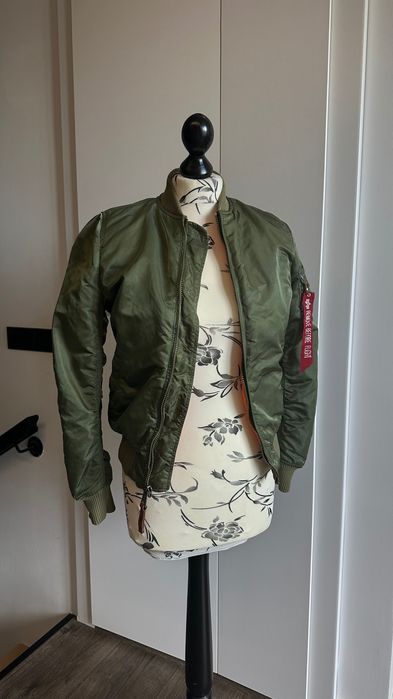 Alpha Industries Bomber Jacket MA-1 / XS / Pret initial 179€ = 895 lei