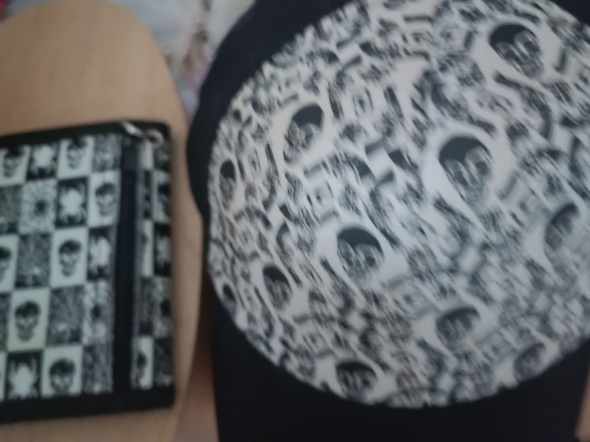 Set portofel și șapcă cap de mort