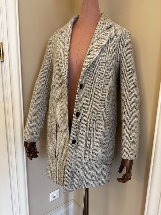 Paltom Hilfinger Denim. Marime S. Pret 900 lei. Stare impecabilă