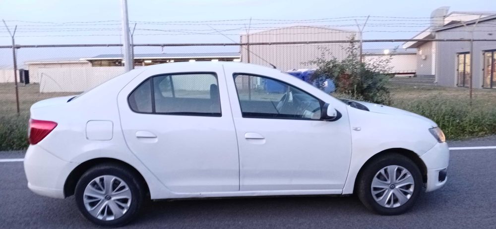 Vând Dacia Logan 2
