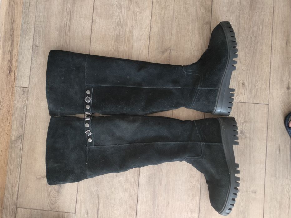 Продам зимние сапоги