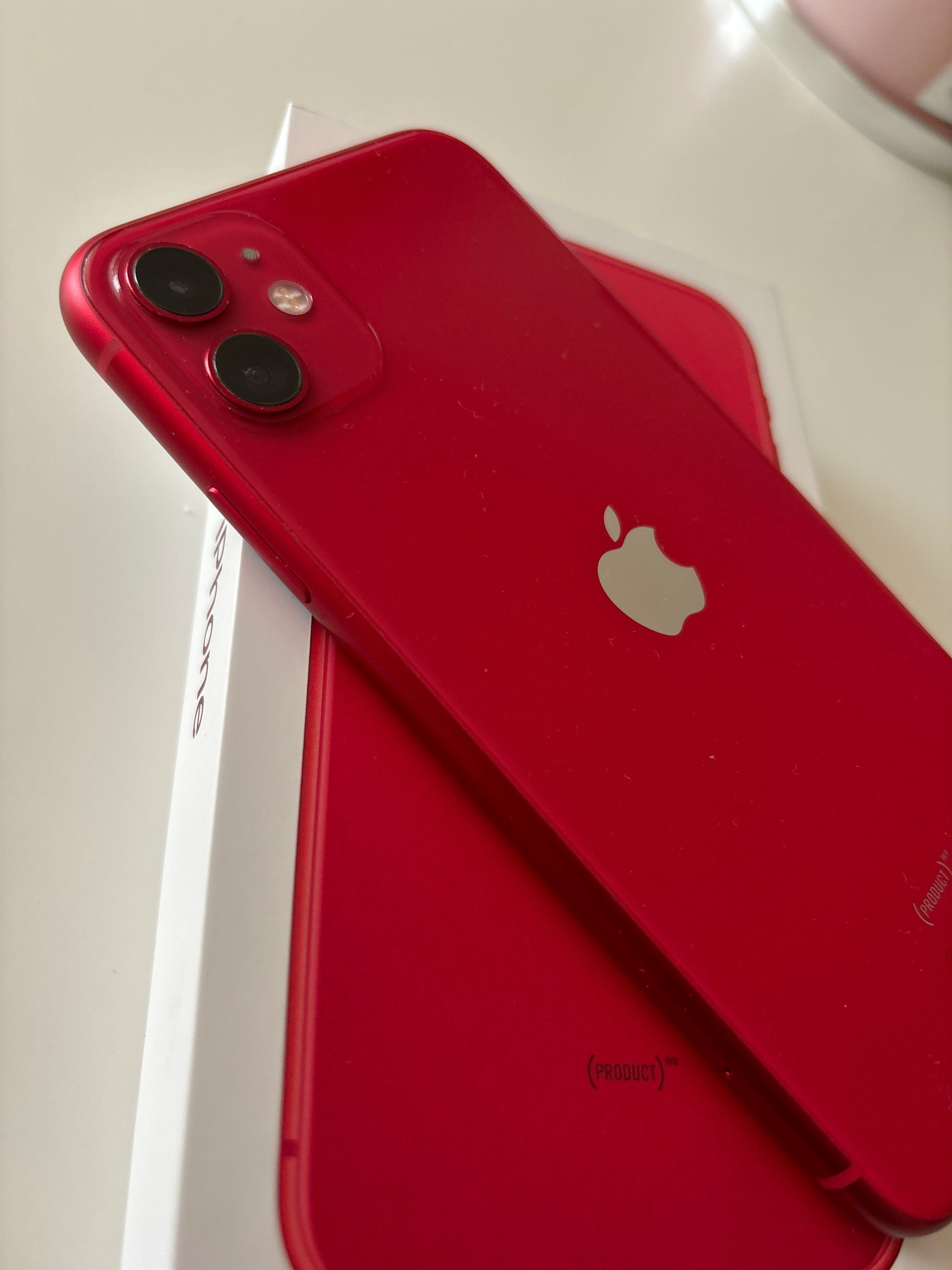 iPhone 11 red, 64gb