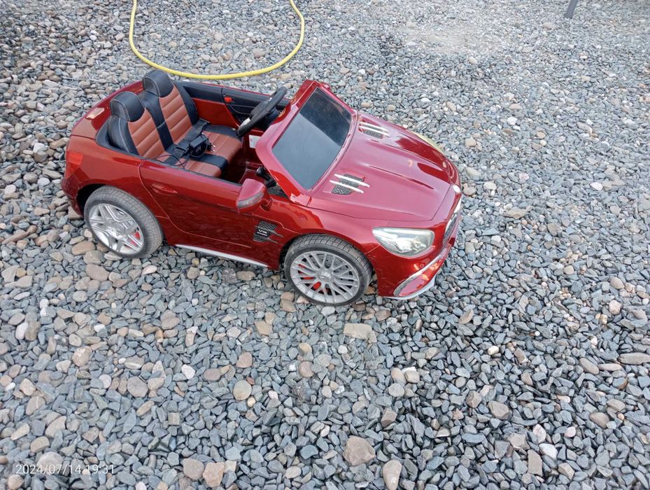 Mașinuță electrică