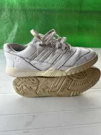 Adidas rivalry 41,5