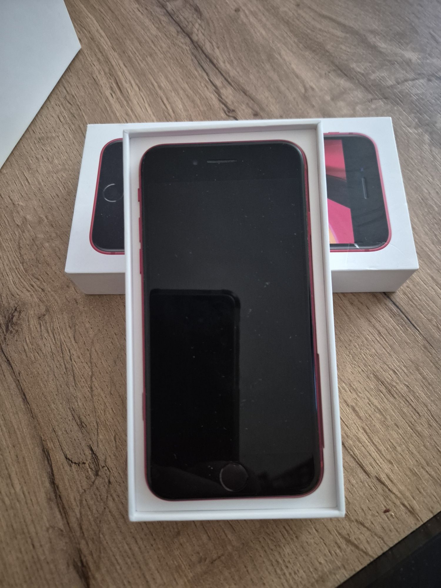 Iphone se 2020 с сменена батерия