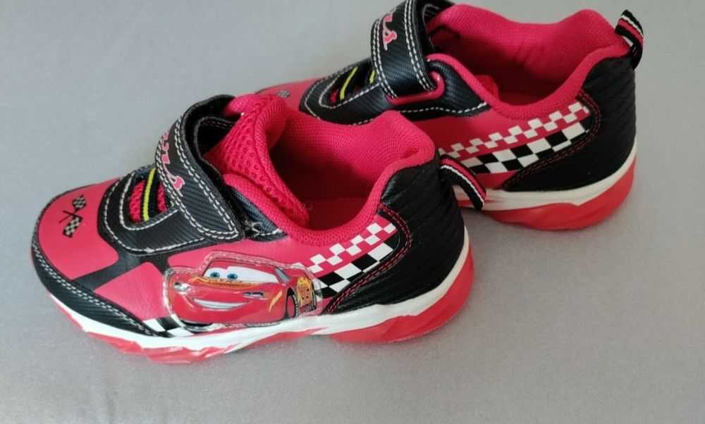 Детски  маратонки светещи