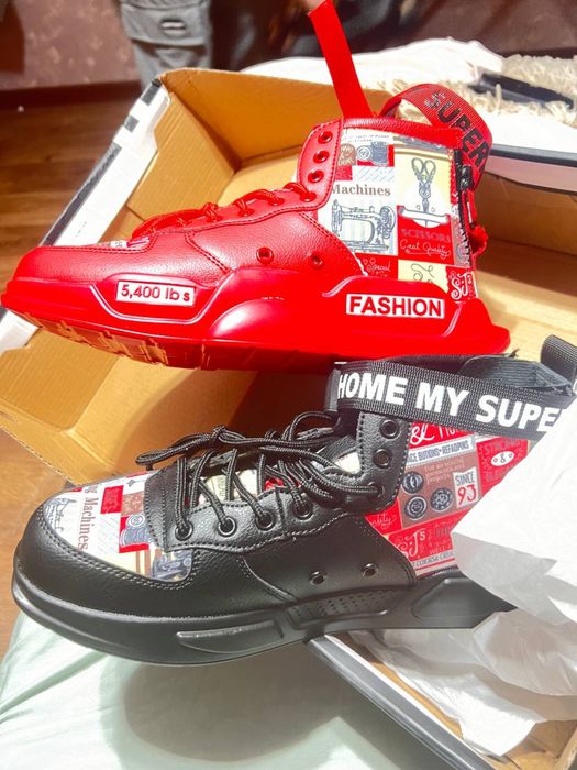 Продам трендовые кросы