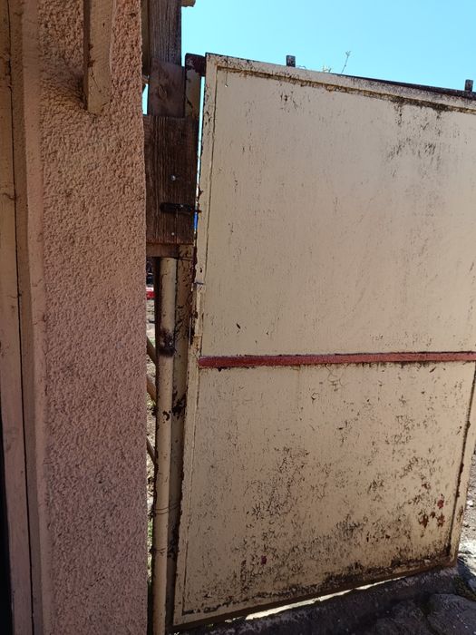 Vand poartă veche fier