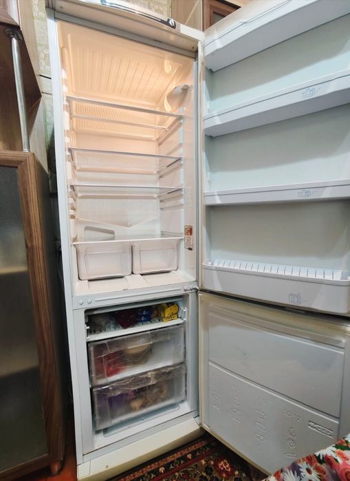 Продается холодильник