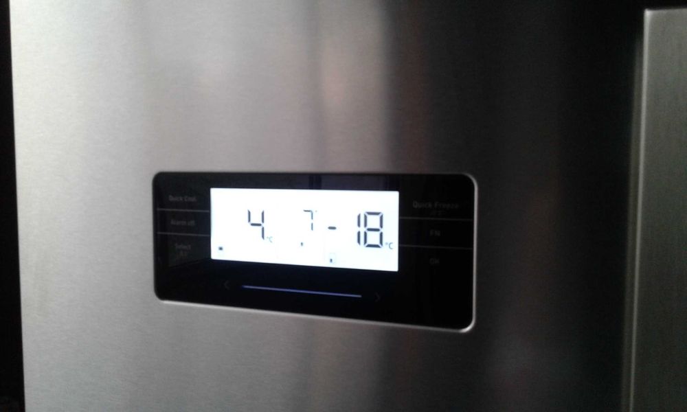 комбиниран хладилник Grundig вино