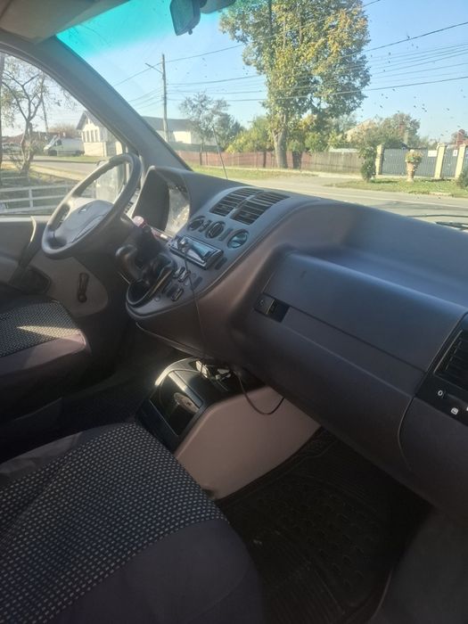 Vînd Mercedes vito autoutilitară
