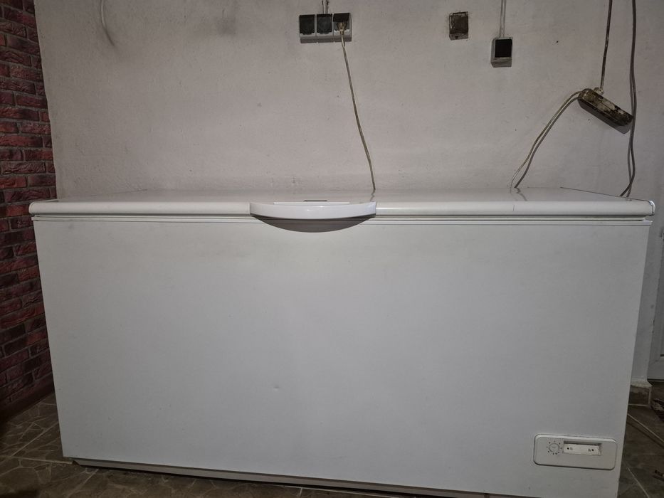 Lada frigorifica zanussi