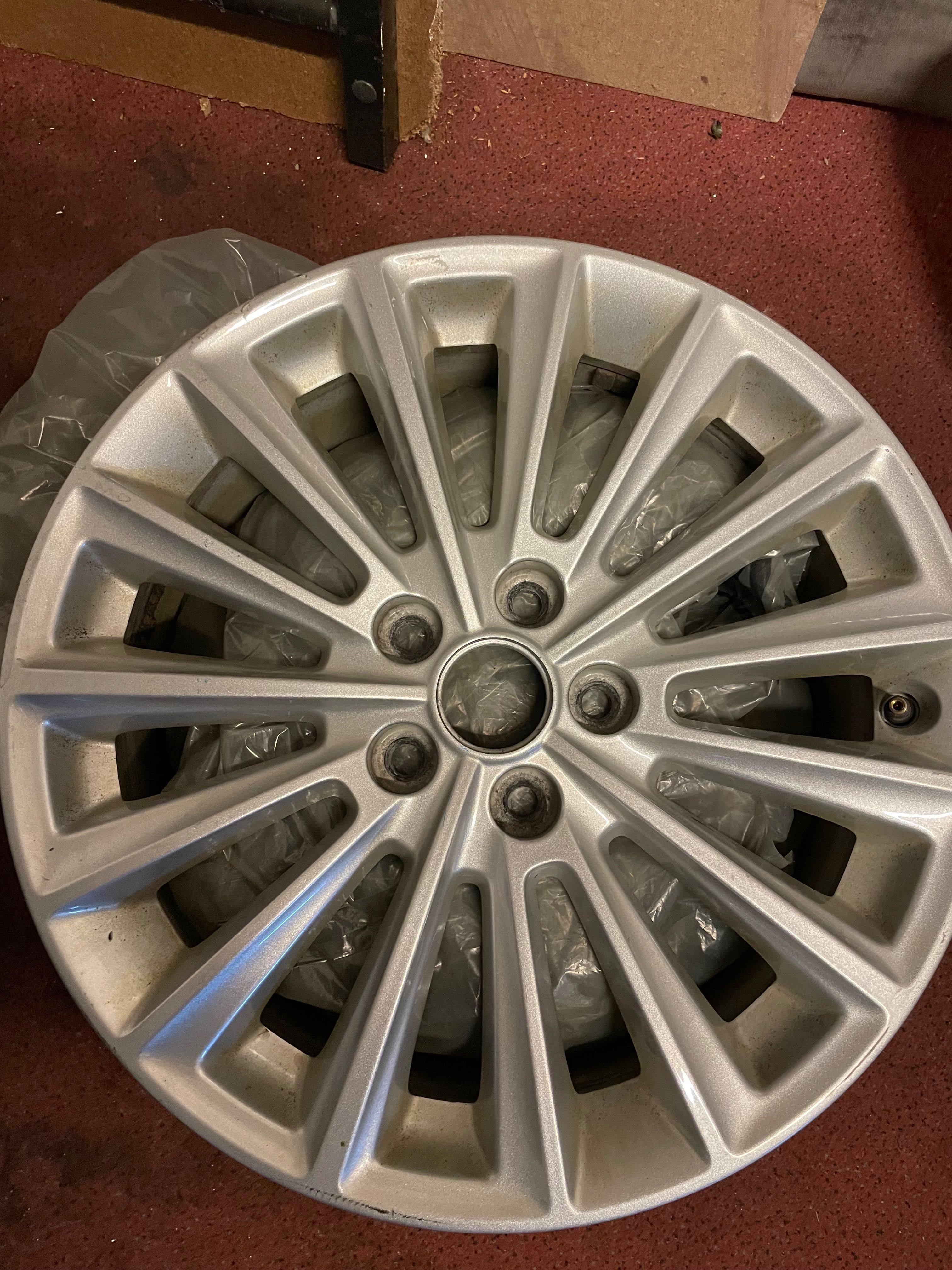 Janta aliaj Ford focus mk 3/3.5 pe 17