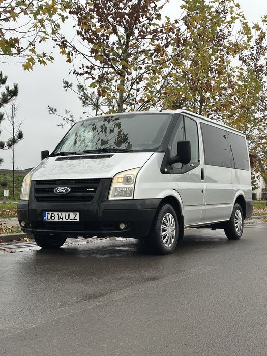 Ford Transit 8+1