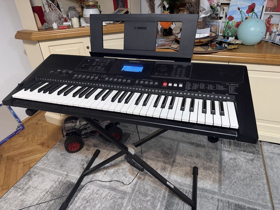 Orga Yamaha PSR E463