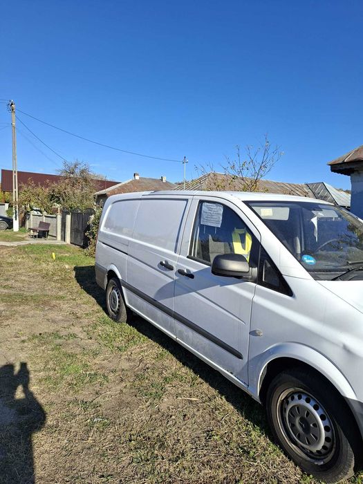 Vând Mercedes -Benz Vito