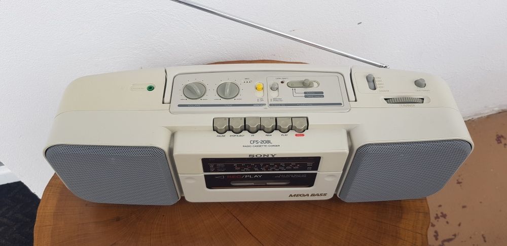 Radio casetofon Sony CFS 208L