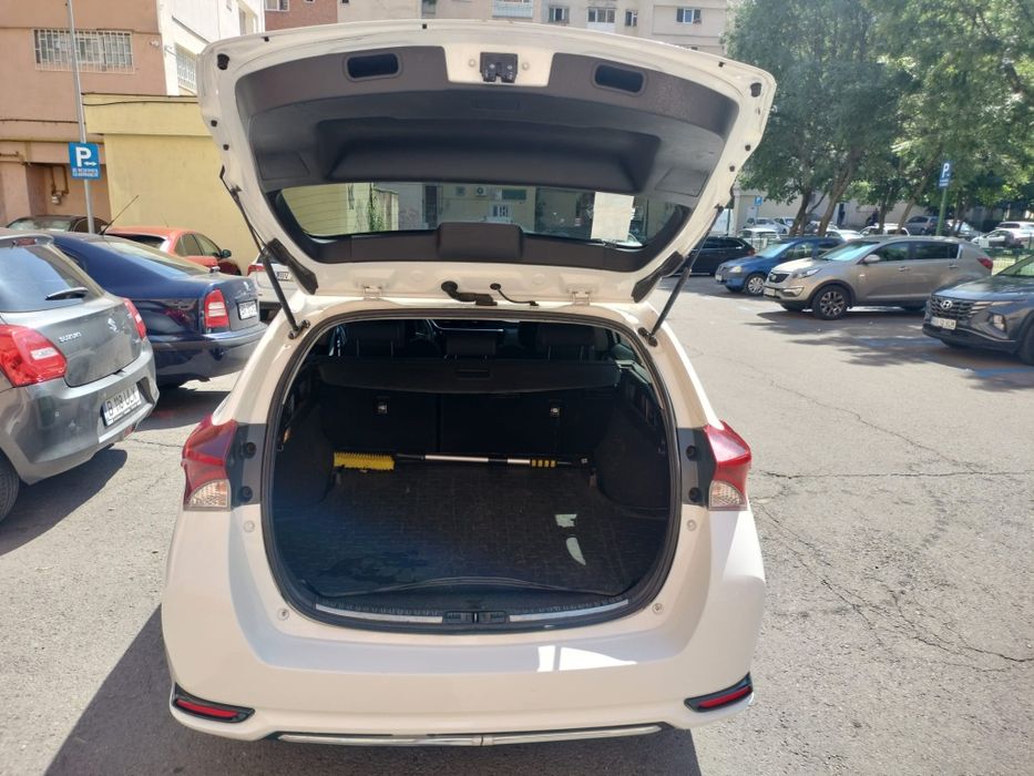 Vand Toyota Auris