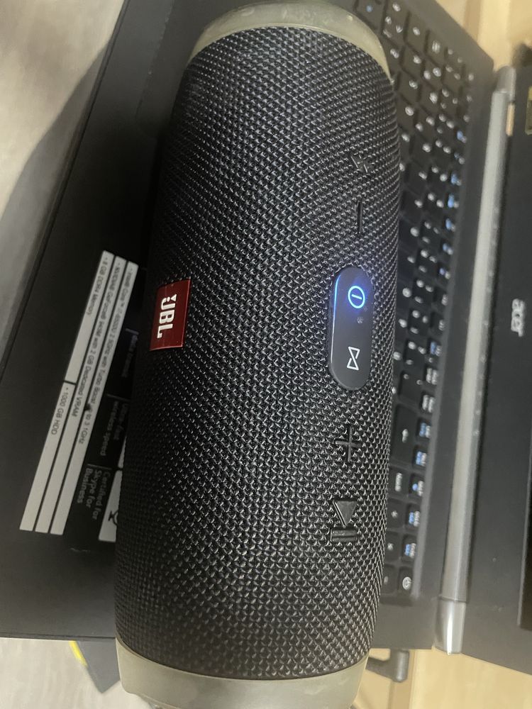 Jbl charge 3 /fictionale /originale /bateri bune