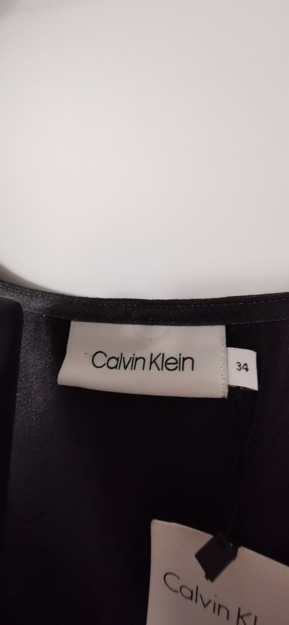Calvin Klein платье
