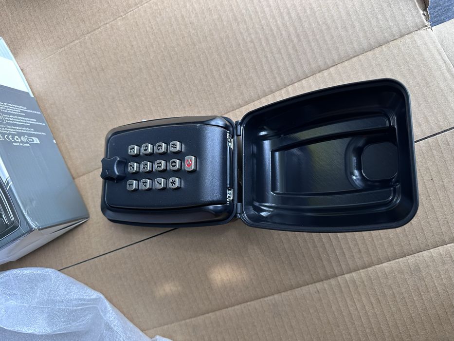 Cutie de chei pentru exterior, curie robusta si impermeabila