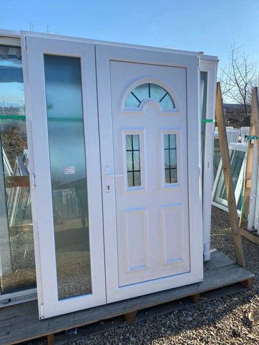 Usi termopan cu panel ornamental noi de la 990lei