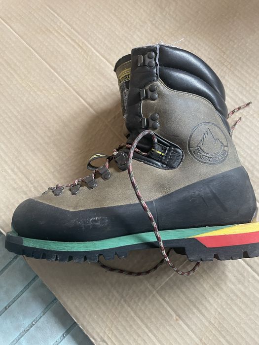 Планински (алпийски) обувки на марката La Sportiva