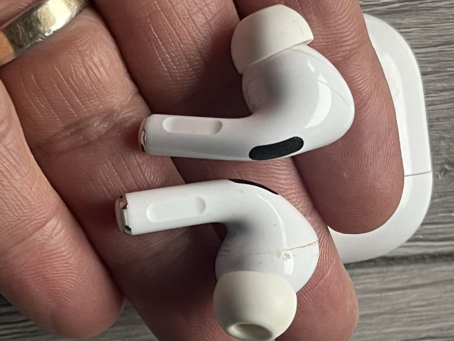 Casti Airpods pro