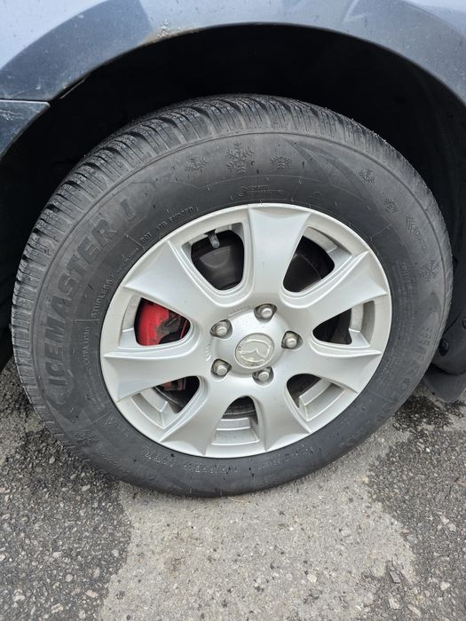 Jante anvelope mazda renault 5x114.3 195 65 15 ExtraLoad