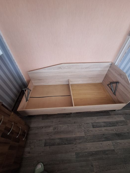 Рамка за еденичен матрак