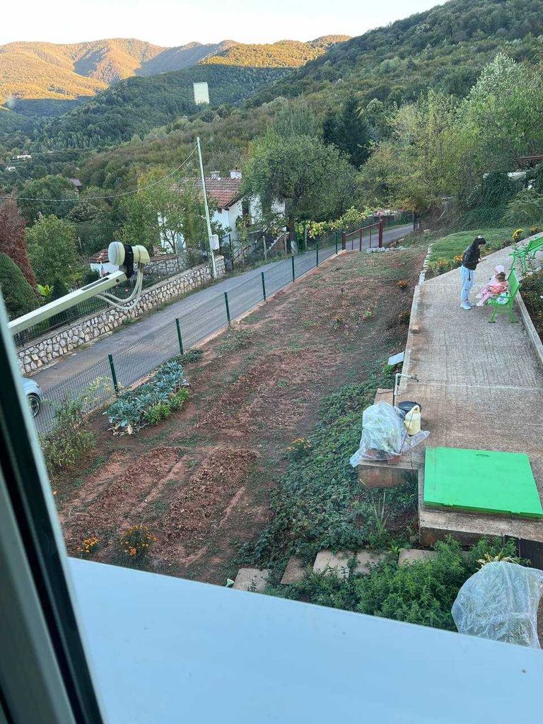 Продава се Къща в Ботевград - 1485 кв.м за 169 €/кв.м - Снимка #16