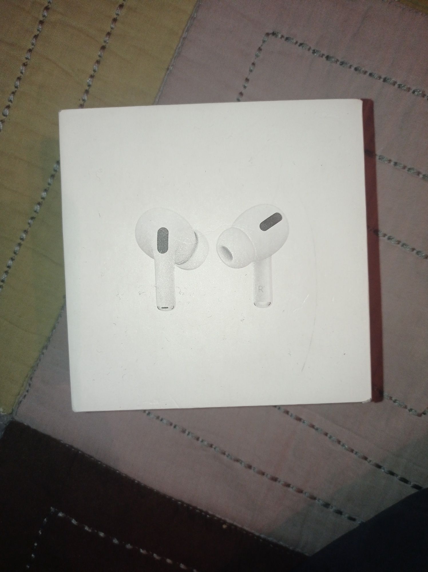 AirPods Pro новые