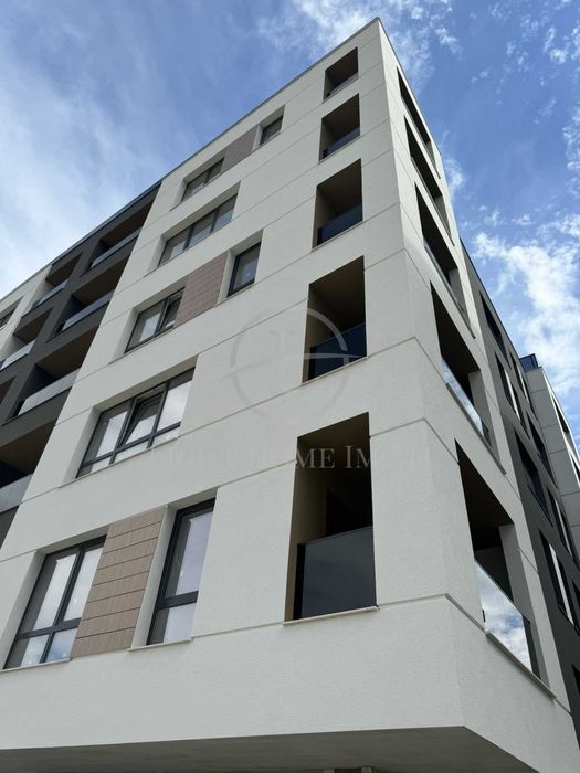 Продава се Тристаен апартамент в Пловдив, Христо Смирненски - 227 кв.м за 997 €/кв.м - Снимка #2