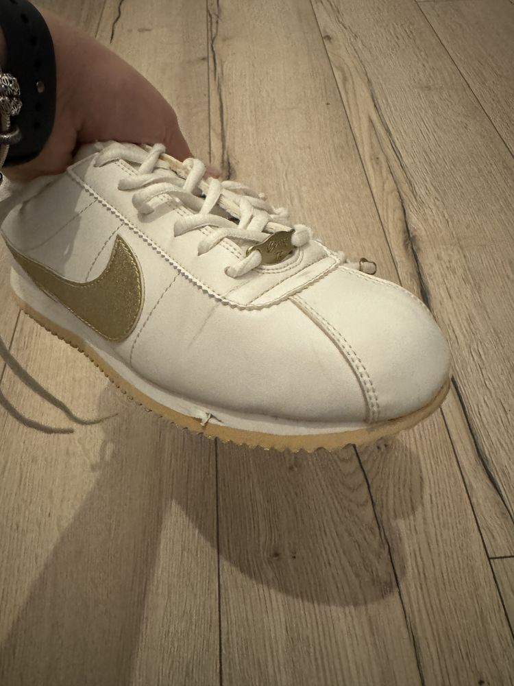 Adidasi Nike Cortez dama