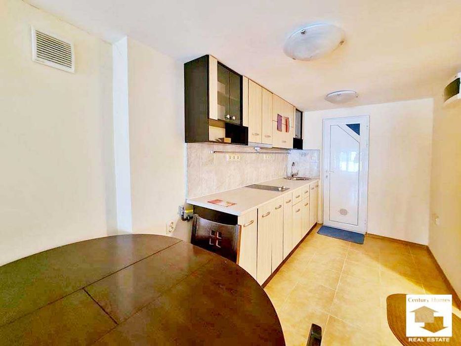 Продава се Етаж от къща в Велико Търново, Център - 120 кв.м за 1250 €/кв.м - Снимка #7