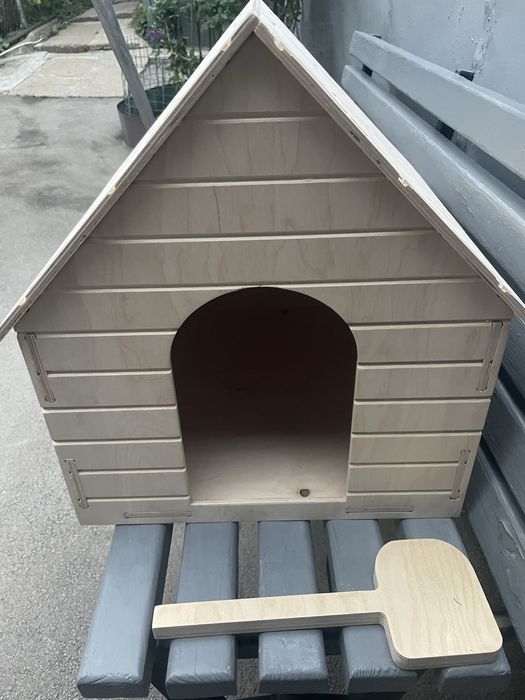 Будка для собаки и кошки