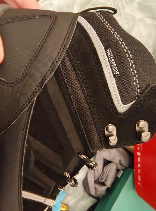 Ghete piele Hi Tec 45