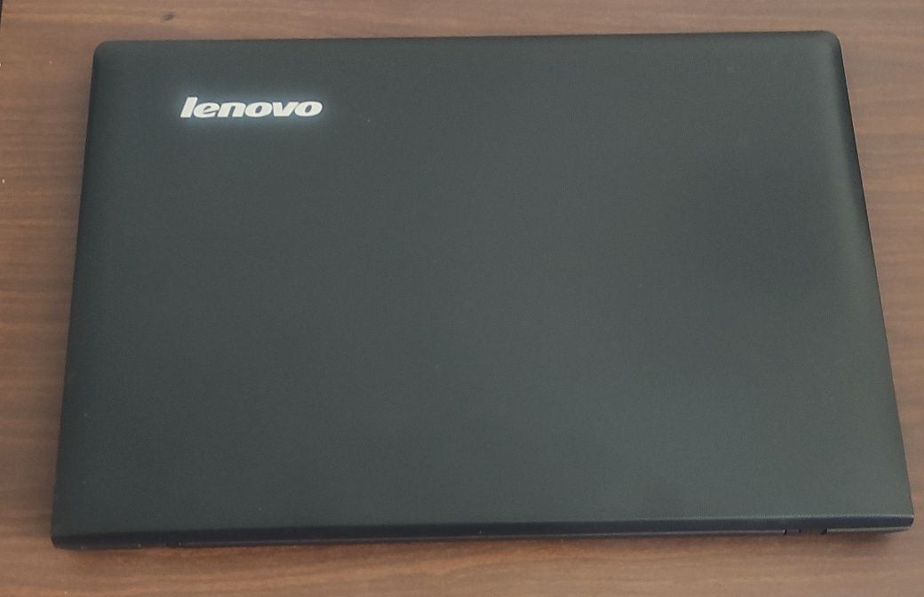 Ноутбук Lenovo G50
Диагональ экрана: 15,6"
Разрешение: 1366 x 768
Пр