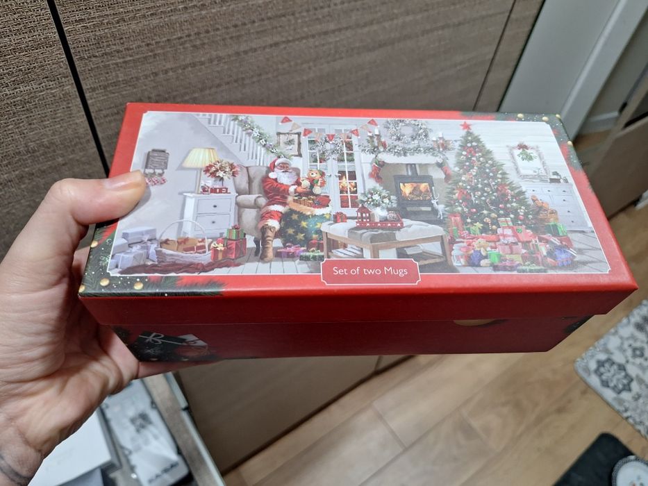 Коледен подаръчен сет от 2 чаши за чай или кафе