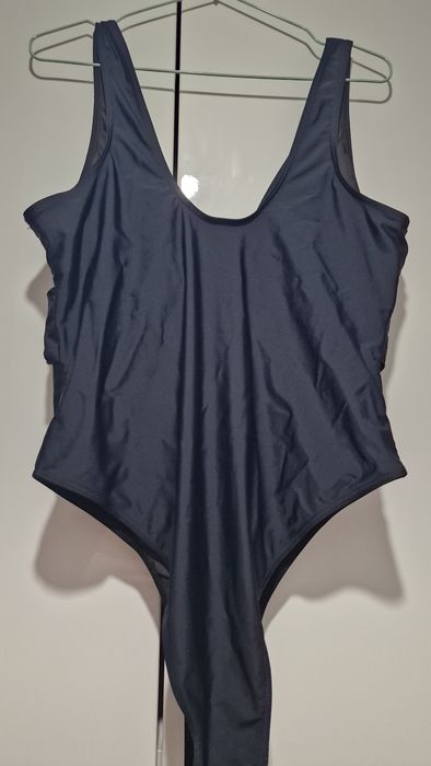 Costum de baie modelator