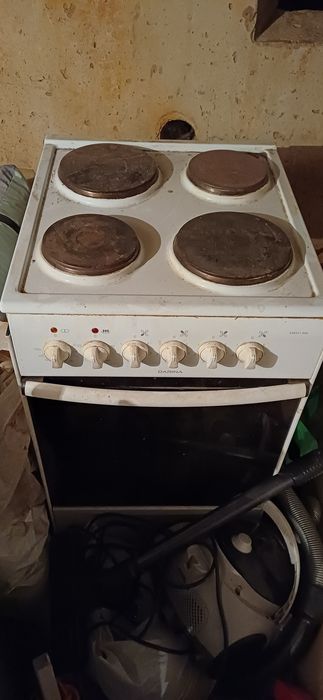 Электроплита 4 конфорочная