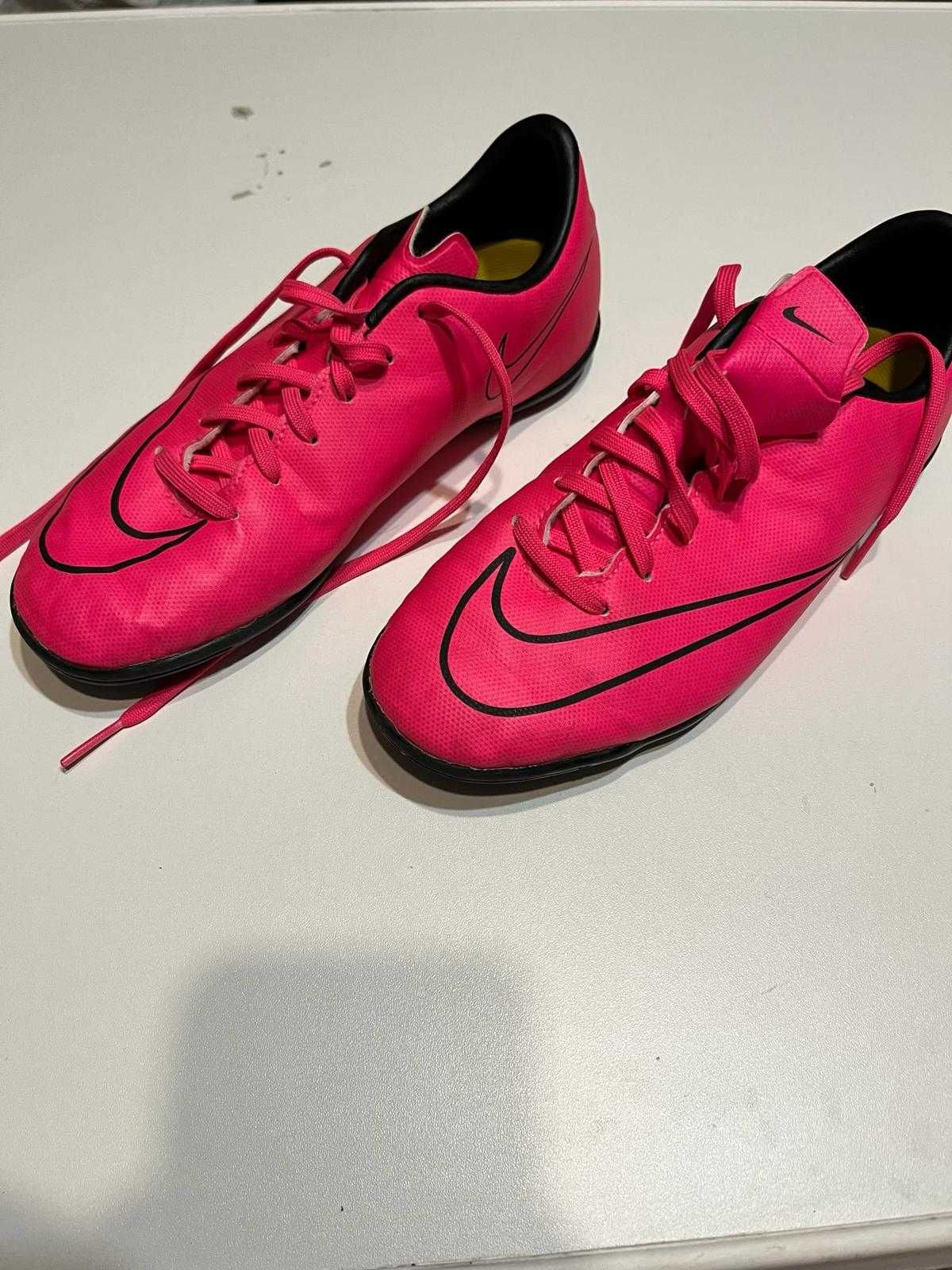 Nike Mercurial, pentru fotbal