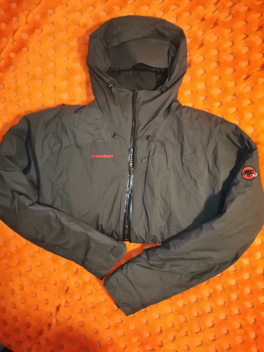 MAMMUT DryTech Premium 
Мъжко изолирано водоустойчиво яке