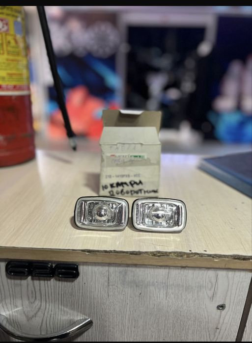 Поворотники камри 10