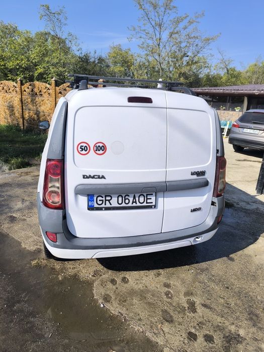 Vând Logan MCV marfă