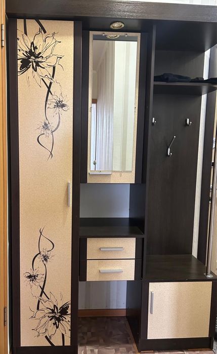 Продам Прихожую в отличном состоянии