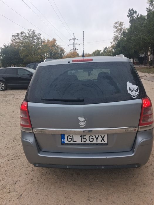 Opel Zafira B an 2008